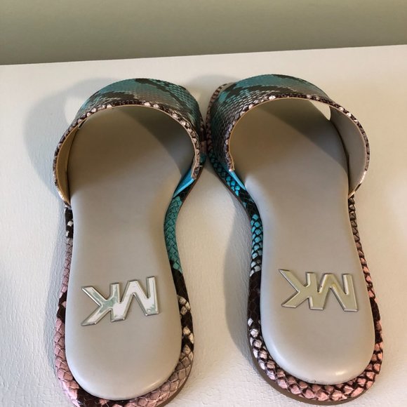 Brand New Michael Kors Hayworth Slide - 40S2HAFP2E - Picture 4 of 11